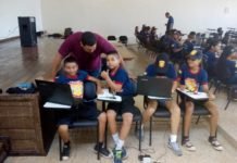 Alunos do projeto Anjos da Guarda aprendem matemática em curso de robótica