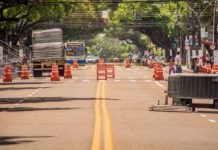 Avenida FAB recebe pintura de sinalização para os desfiles da Semana da Pátria