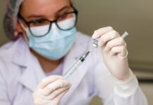 Covid-19: ação de vacinação se concentra em quatro pontos da capital neste sábado (13)