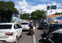 Motoristas que foram autuados podem ter desconto de 20% a 40% no pagamento da infração de trânsito