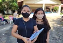 “Ter minha filha em uma escola de gestão compartilhada é uma emoção sem precedentes”, diz mãe de estudante