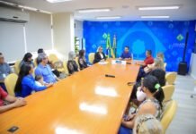 Governo do Amapá entrega títulos de domínio de terras para moradores do Loteamento Amazonas